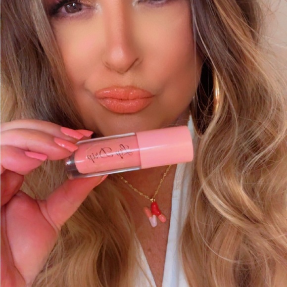 Lux Lip Plumper (The Lip Drip) - Picture 1 of 11